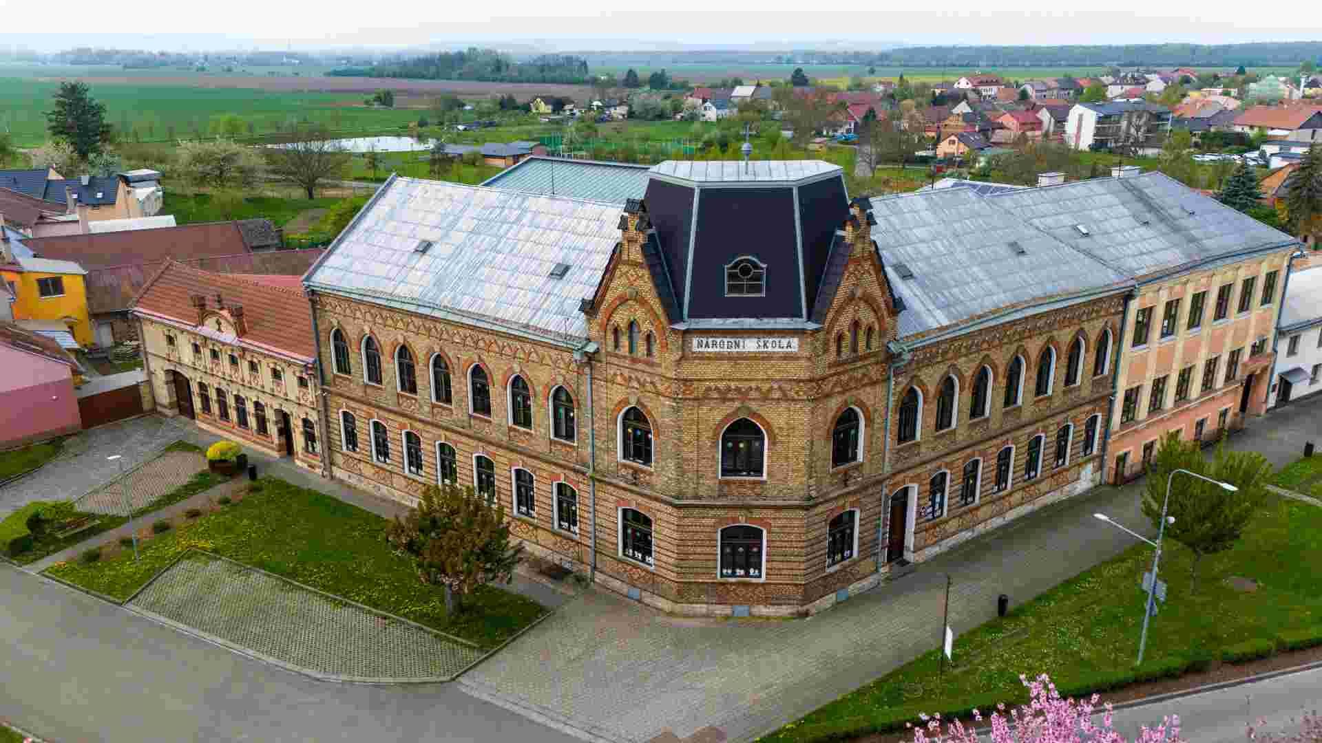 Jarni-1