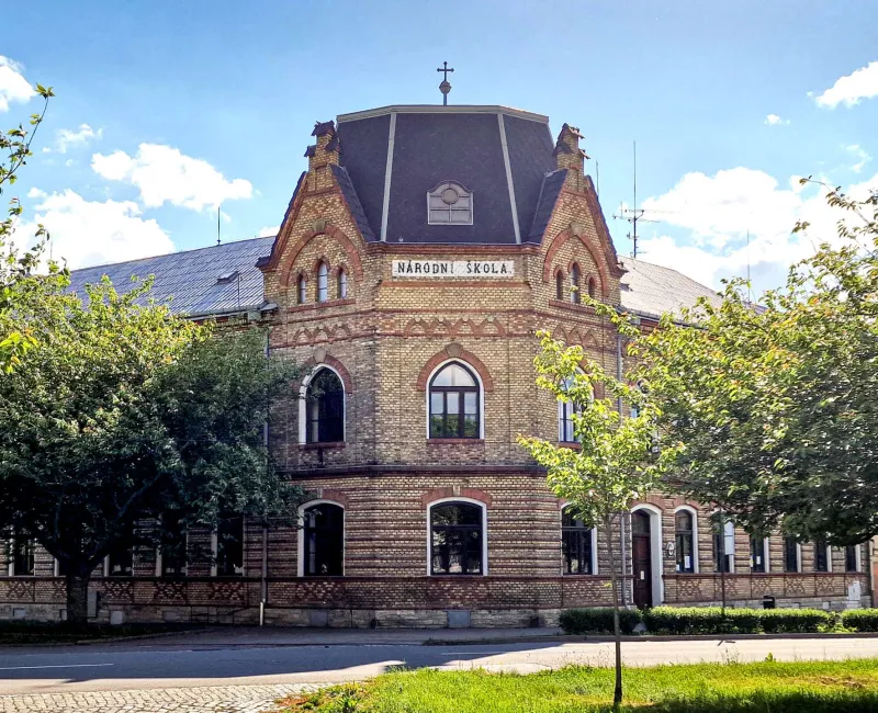 zs-brest-budova-skoly03